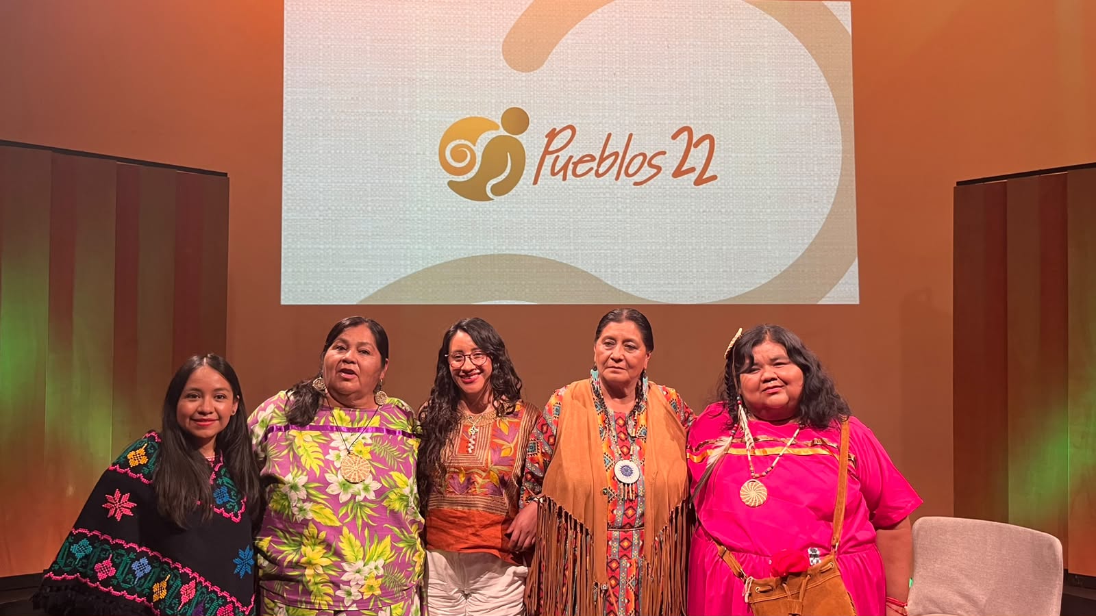 INALI Y CANAL VEINTIDÓS PRESENTAN “PUEBLOS 22”, COLABORACIÓN DEDICADA A LAS MUJERES, LAS LENGUAS Y LA MEMORIA DEL NORTE DE MÉXICO INALI Y CANAL VEINTIDÓS PRESENTAN “PUEBLOS 22”, COLABORACIÓN DEDICADA A LAS MUJERES, LAS LENGUAS Y LA MEMORIA DEL NORTE DE MÉXICO